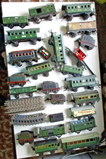 Konvolut 23x Blech Eisenbahn